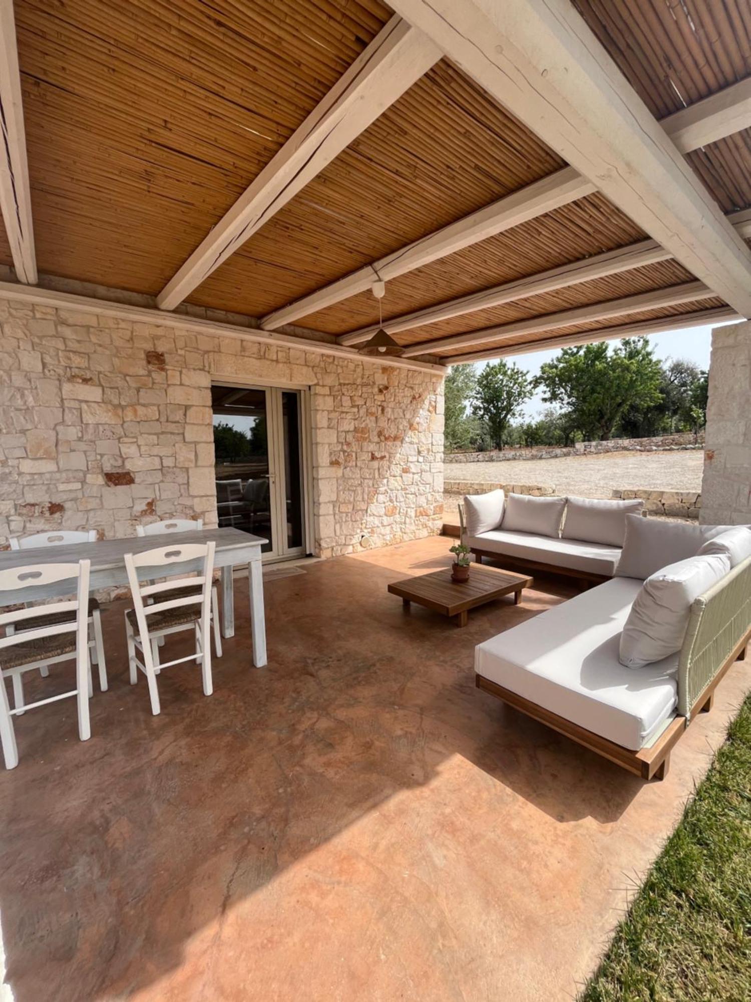 Villa Dominique Relax A Pochi Kilometri Dal Mare 카로비그노 외부 사진